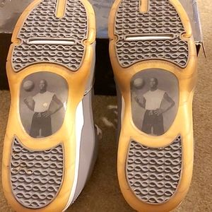 VINTAGE Jordan Hoops Low 6